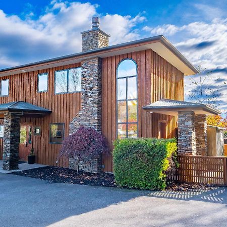 Wanaka Springs Lodge エクステリア 写真