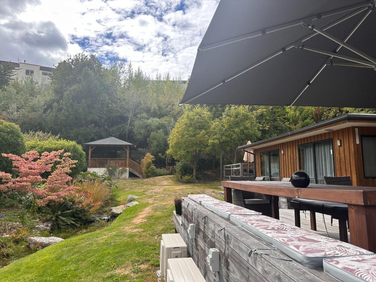 Wanaka Springs Lodge エクステリア 写真