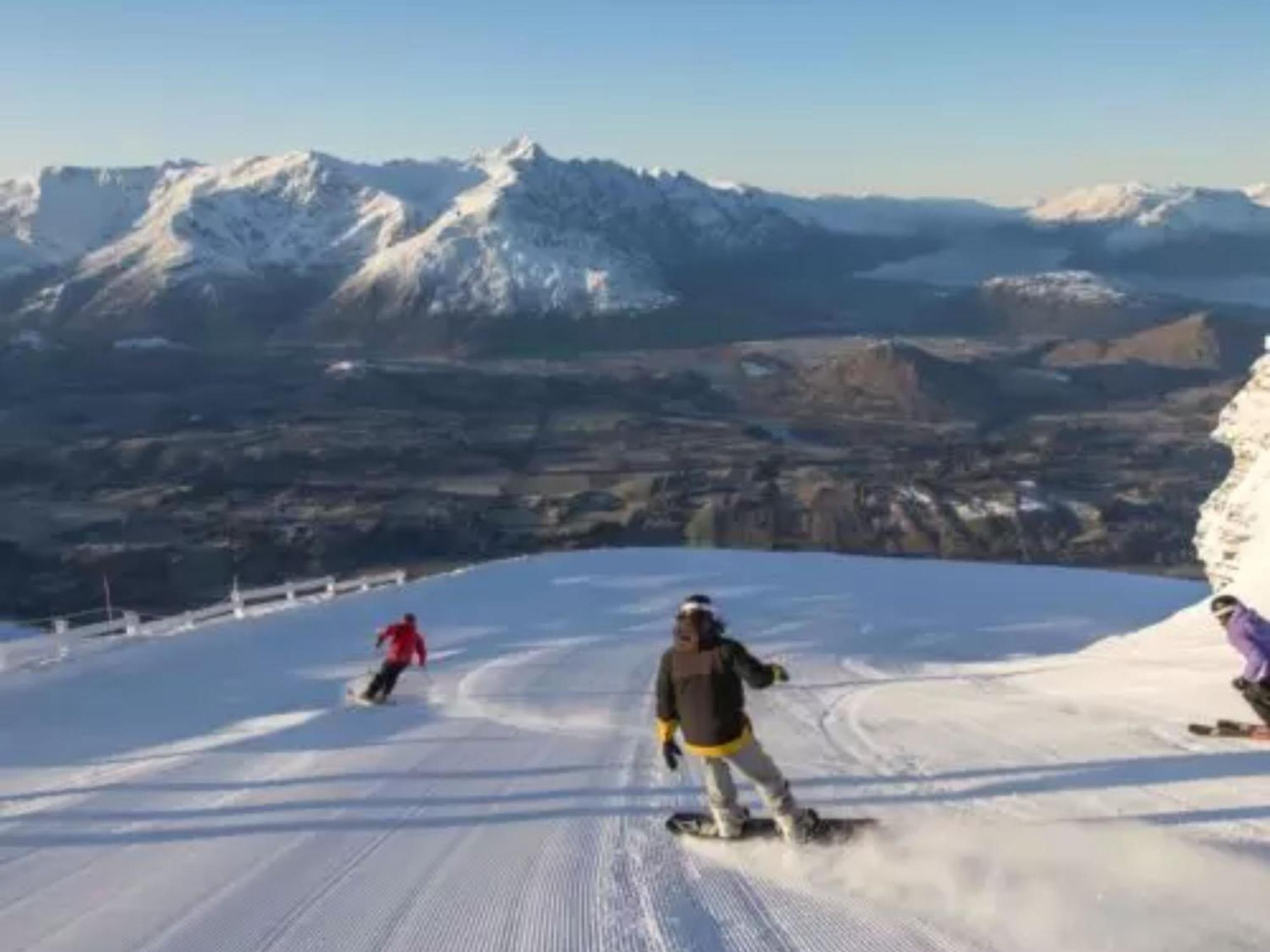 Wanaka Springs Lodge エクステリア 写真