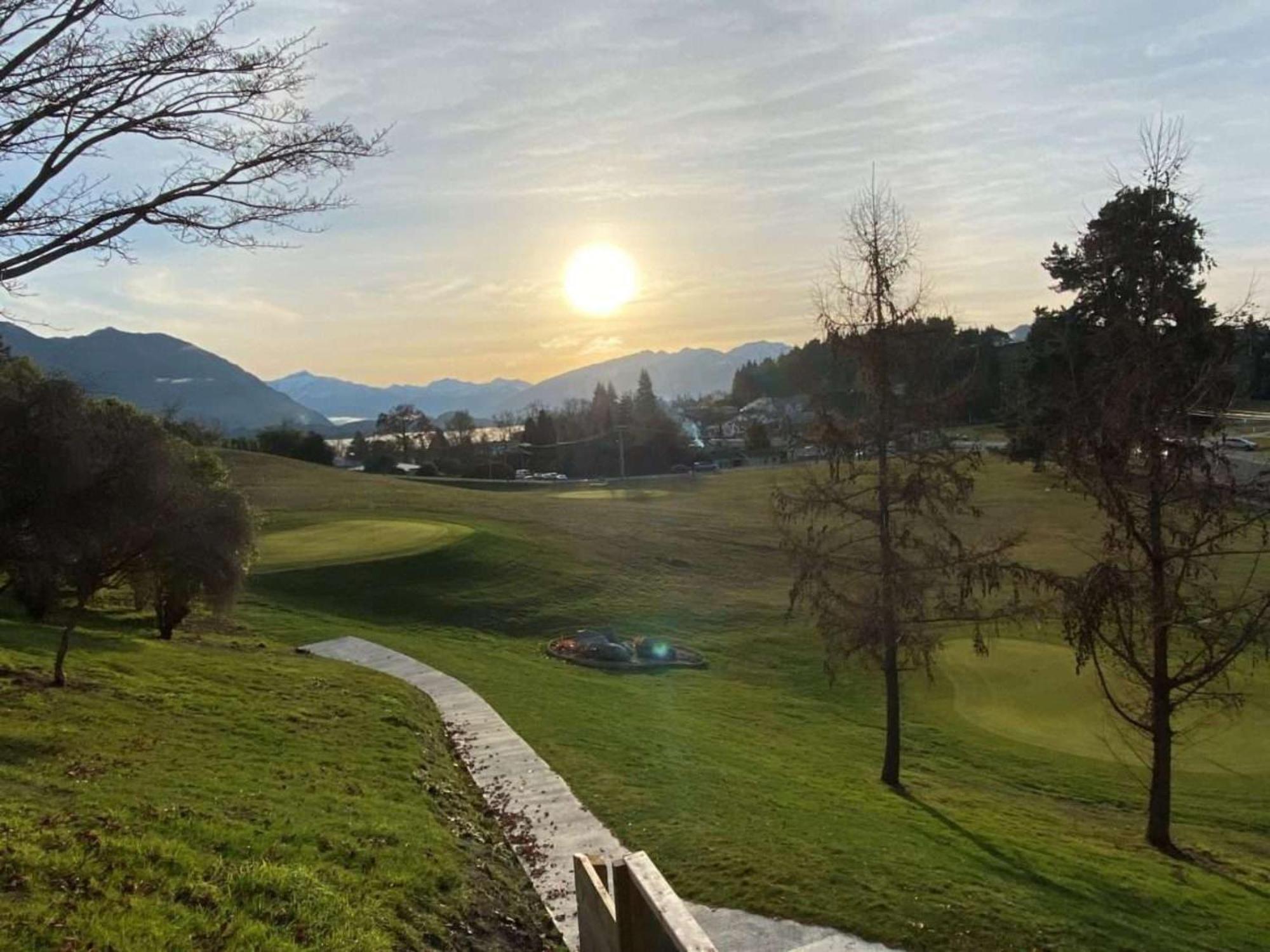 Wanaka Springs Lodge エクステリア 写真