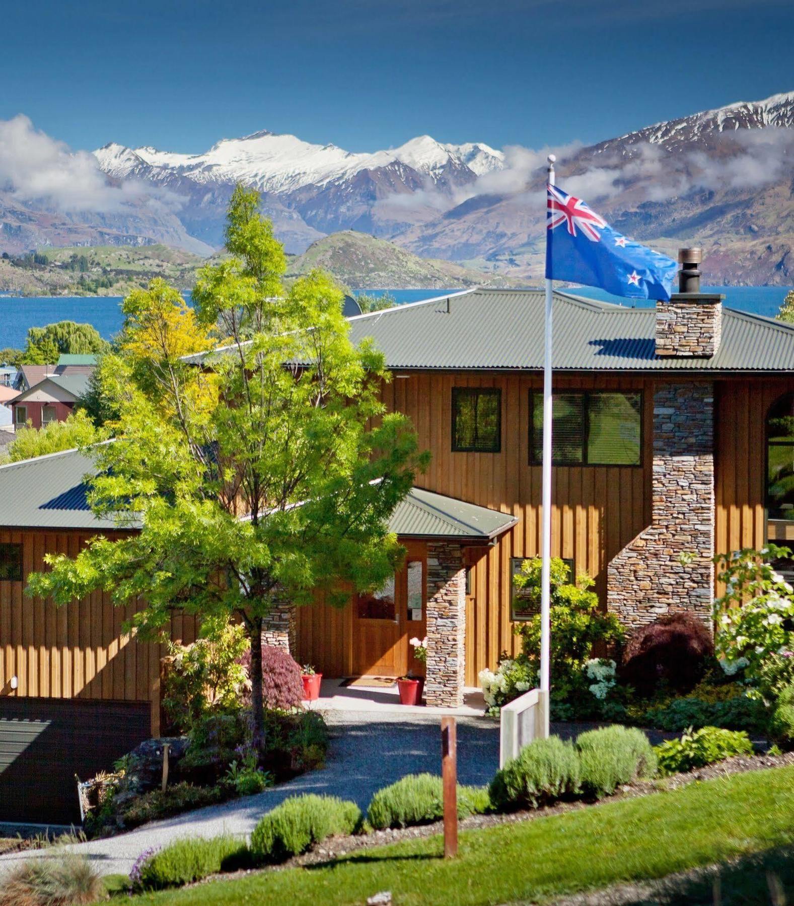 Wanaka Springs Lodge エクステリア 写真